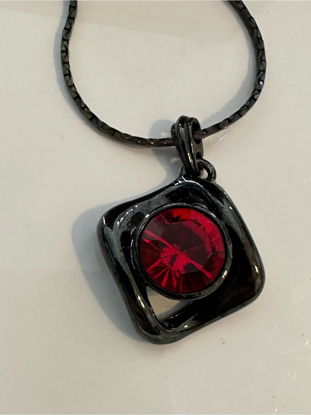 Yves Saint Laurent YSL Gunmetal Red Crystal Necklace Signed Adjustable Rare - Picture 12 of 15